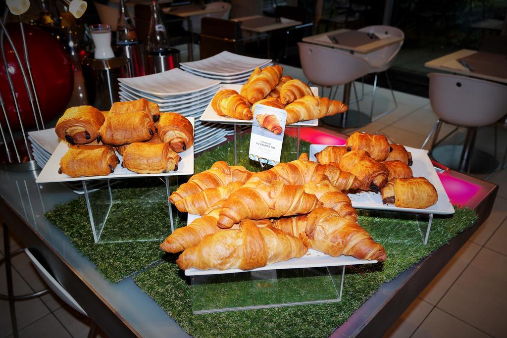 Mercure Paris La Defense Grande Arche Нантерр Екстер'єр фото