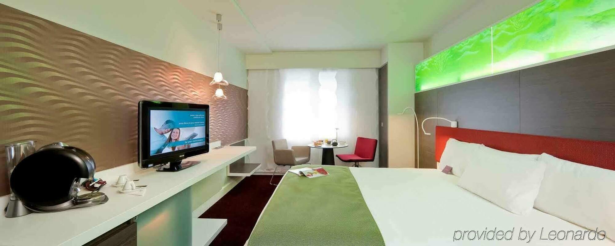 Mercure Paris La Defense Grande Arche Нантерр Номер фото
